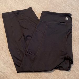 Leggings with pockets